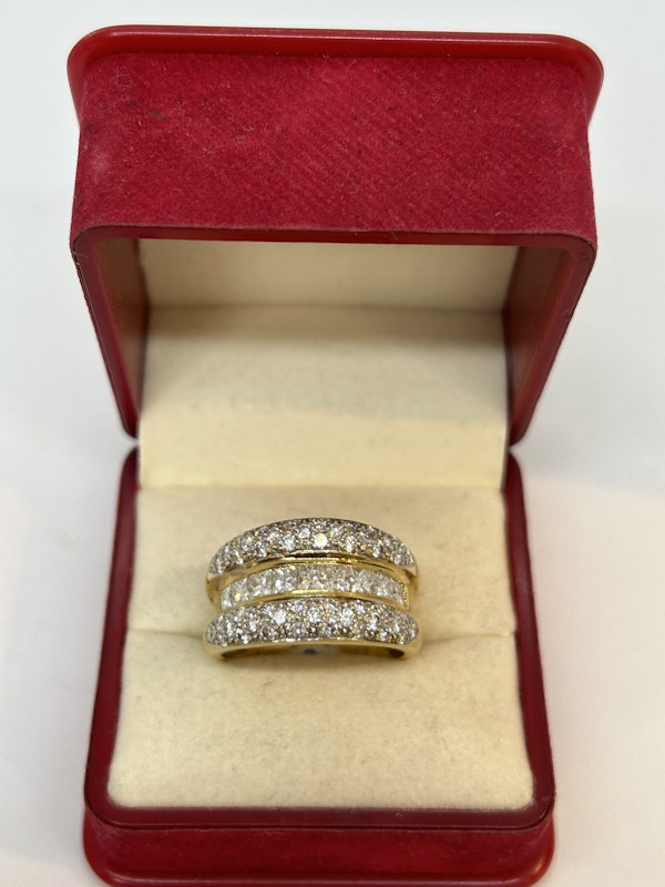 Cool and stylish diamond 18ct gold ring at Deco&Vintage Ltd - image 2
