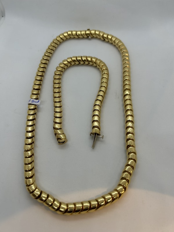Lovely and wearable 18ct gold necklace and bracelet at Deco&Vintage Ltd - image 3