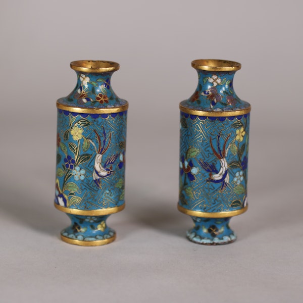 Pair of Chinese miniature cloisonné vases, 19th century - image 3