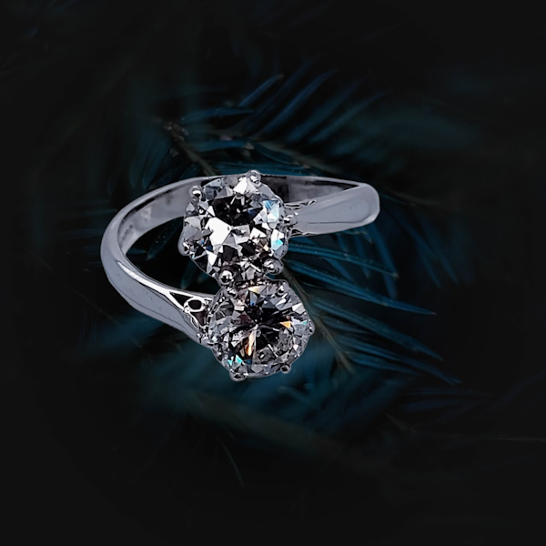 Diamond Twist Ring. - image 1