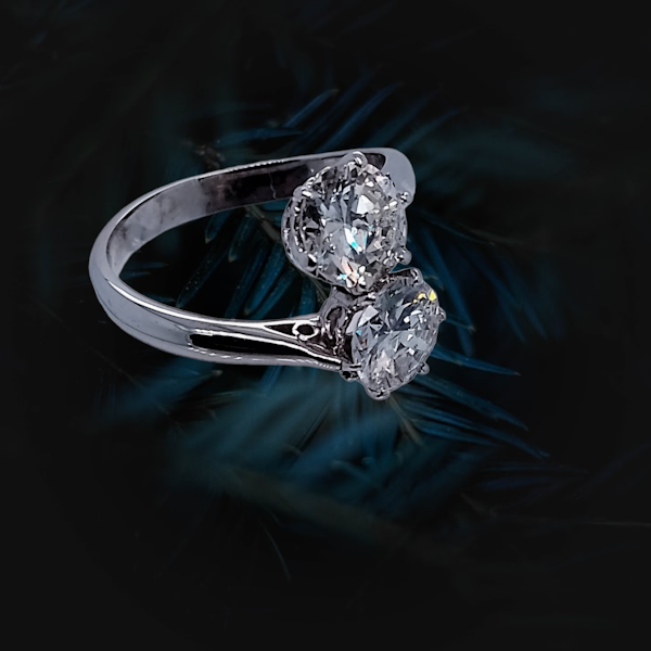 Diamond Twist Ring. - image 2