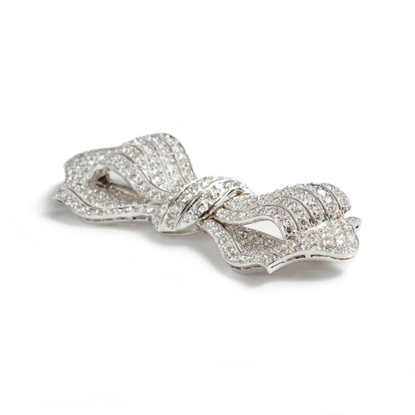 Diamond and White Gold Bow Brooch, Circa 1990, 5.00ct - image 3