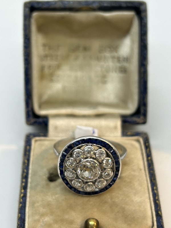 Art Deco French diamond sapphire platinum ring at Deco&Vintage Ltd - image 3