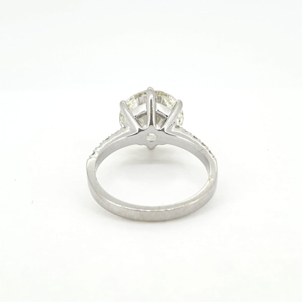 Solitaire Diamond Ring 5.51 carats - image 2