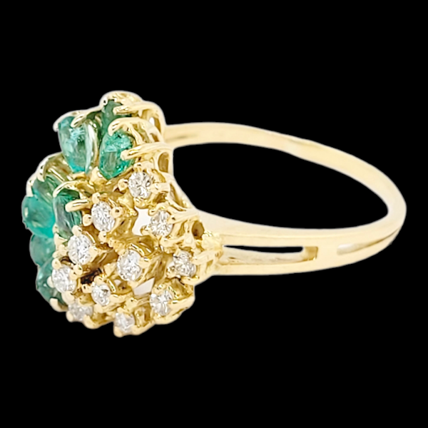 Cool 1960's emerald and diamond dress ring SKU: 6560 DBGEMS - image 5