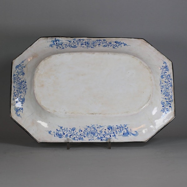 Canton enamel octagonal platter, late 18th century - image 2