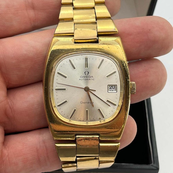 Omega Geneve, Automatic, Date, G/Plated (20 microns) 23 Jewels, 1974, 1012 Movement - image 4