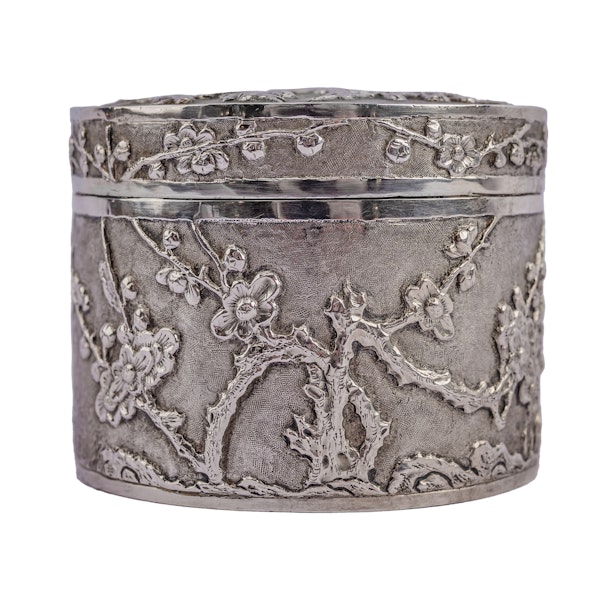Antique Chinese Silver Circular Box with Lid and Plum Blossom Ornament - circa 1900 - image 4