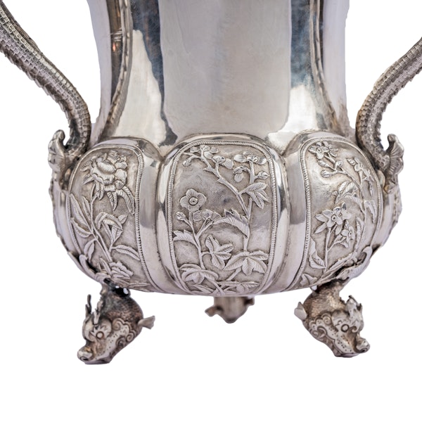 Antique Chinese Silver Loving Cup/Vase, Kylins & Dragons, Luen Hing, Shanghai circa 1900 - image 7