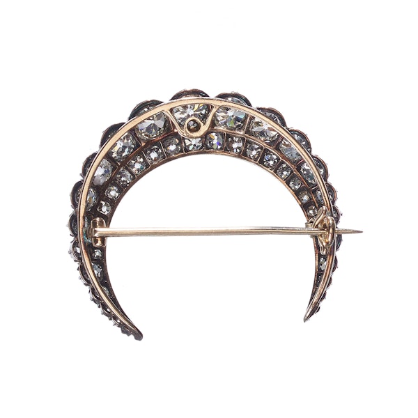 Victorian Diamond And Silver Upon Gold Crescent Brooch, Circa 1890, 5.40 Carats - image 4