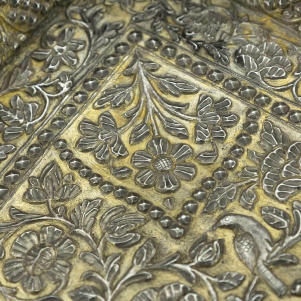 Antique Mughal Silver Gilt Betel Pandan Tray, Turquoise Stones, India – 1750 - image 4