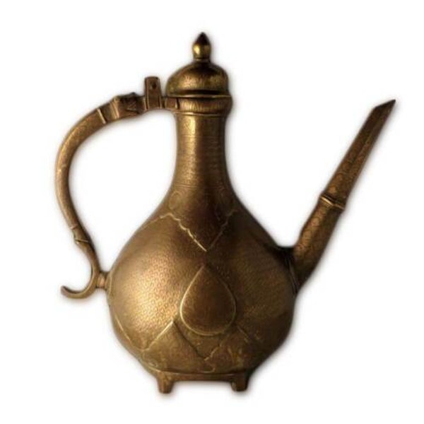 Antique Indian Ewer (aftaba), Cast Brass, Mughal India – 18th Century - image 2