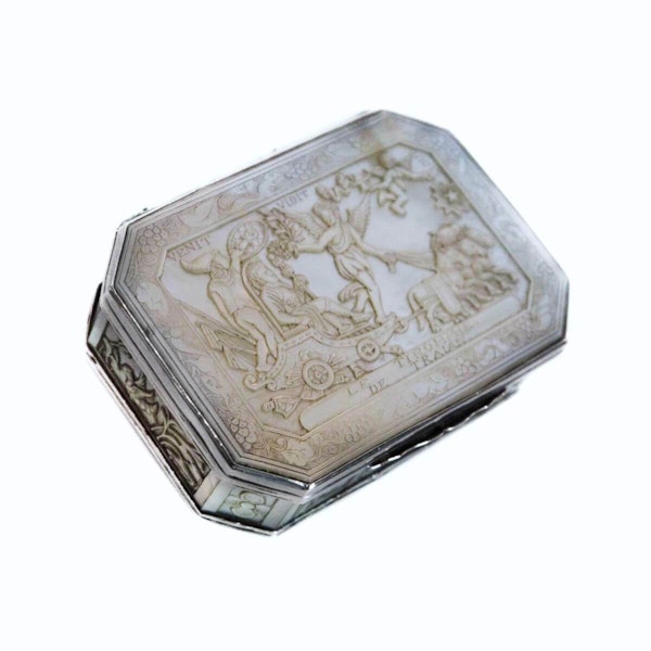 Antique Silver & M.O.P. Snuff Box Depicting Napoleon, China 1810 - image 5