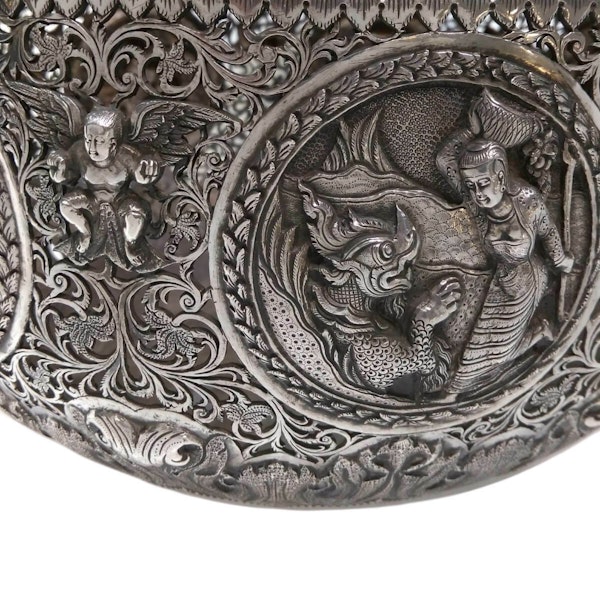 Antique Burmese Silver Pierced Bowl, Maung Hywet Nee - Late 19th C. - image 6