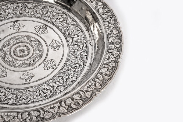 An Antique Malaysian/Malay Solid Silver Dish with Fine Foliate Engravings - image 3