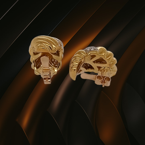Italian Vintage Gold and Diamond Earrings - image 5