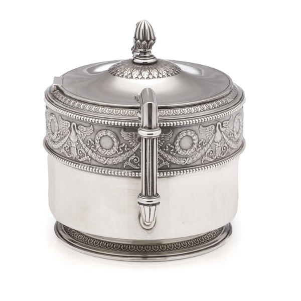 Russian Faberge Silver sugar bowl, Moscow c.1910. - image 3