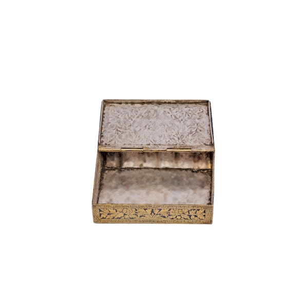 Thai Silver Gilt and Niello Book Shaped Table Snuff Box 19th Century - image 10