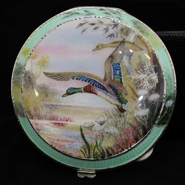 A beautiful sterling silver and enamel compact. - image 2