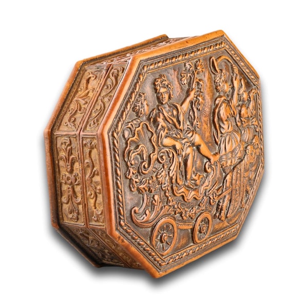 Exceptional boxwood snuff box with allegories of Summer. Dutch, 17th century. - image 5
