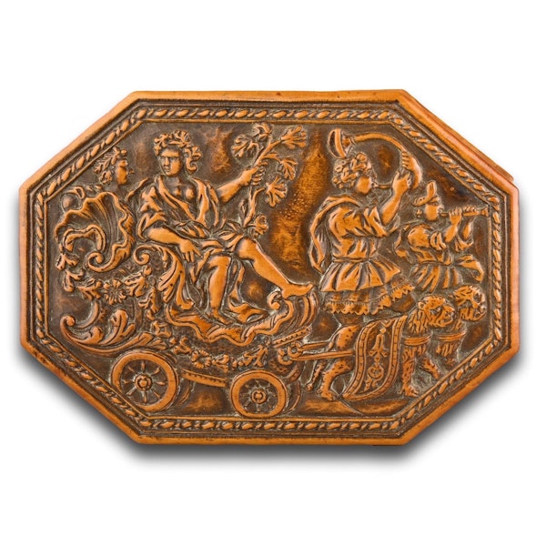 Exceptional boxwood snuff box with allegories of Summer. Dutch, 17th century. - image 3