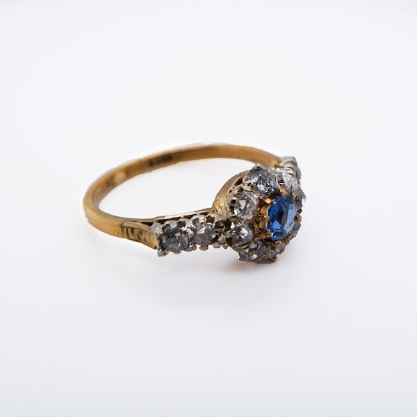 Victorian diamond and sapphire cluster ring - image 2