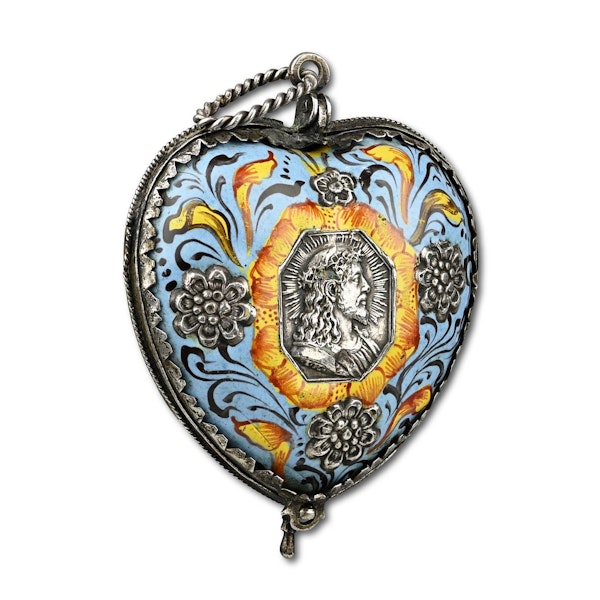 Silver and enamelled pendant in the form of a heart. German, late 17th century. - image 4