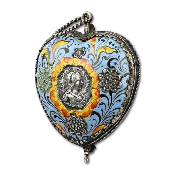 Silver and enamelled pendant in the form of a heart. German, late 17th century. - image 5