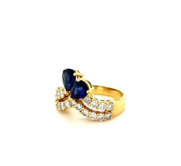 Beautiful Sapphires&Diamonds Ring - image 2