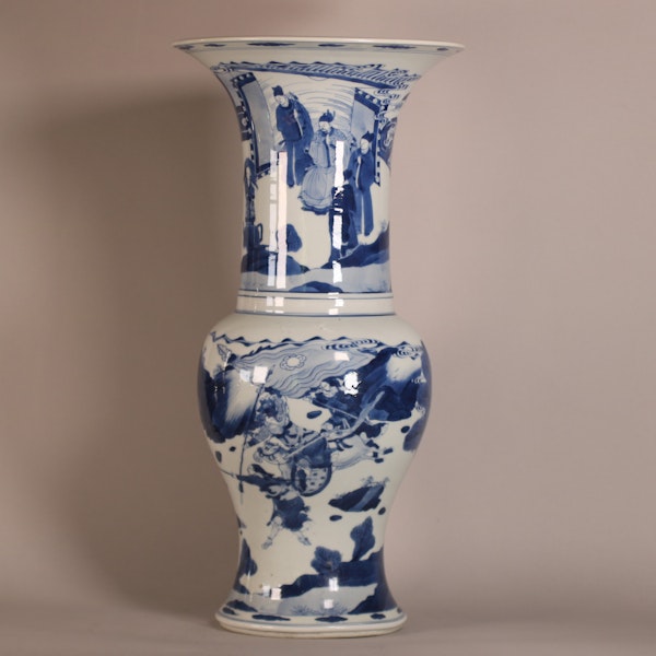 Chinese ‘Romance of the Three Kingdoms’ yenyen vase, Kangxi (1662-1722) - image 1