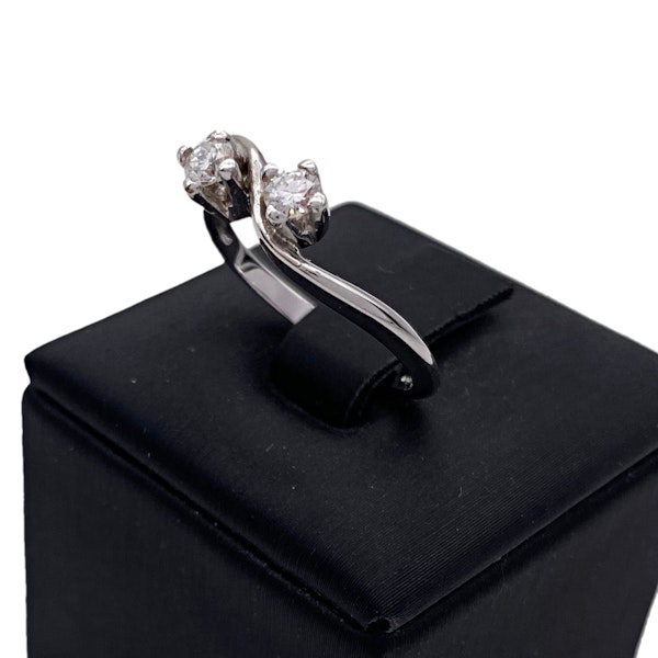 18kt White Gold Ring 'Contrariè' with Diamonds - image 3
