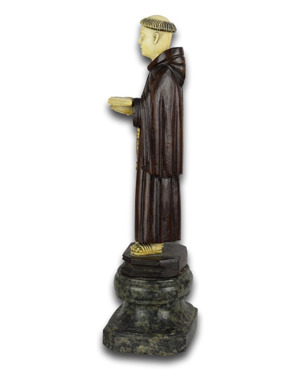 Ivory and wood sculpture of Saint Anthony. Hispano-Philippine, 18th century. - image 5