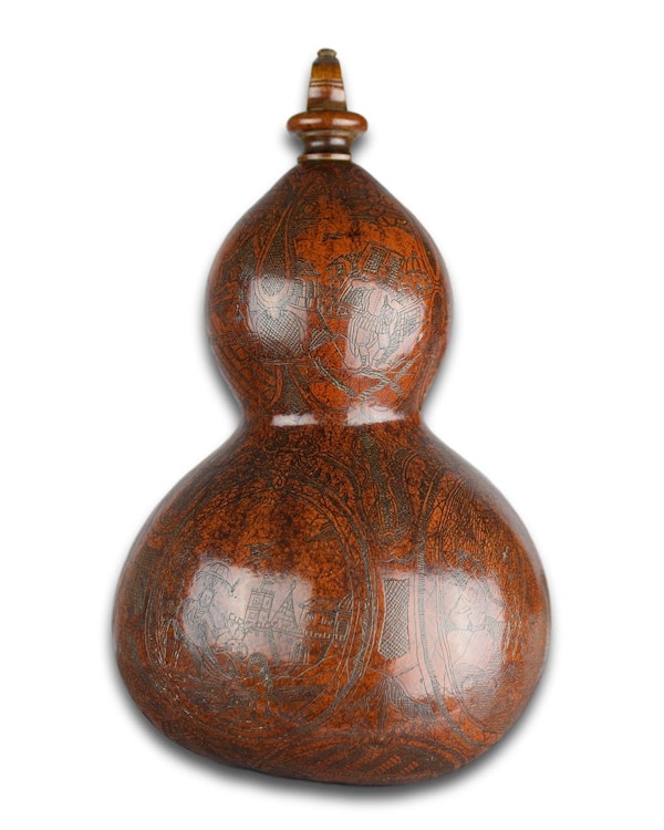 Richly patinated & engraved gourd pilgrims flask. South American, 18th century. - image 2