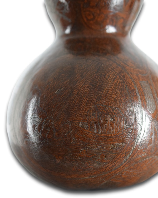 Richly patinated & engraved gourd pilgrims flask. South American, 18th century. - image 14