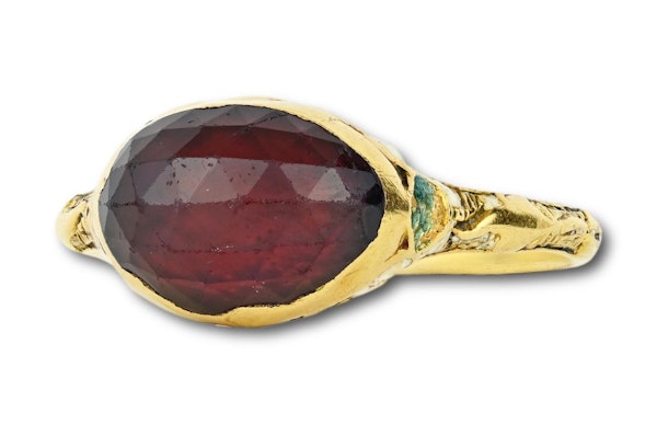 Gold and enamel ring set with a faceted garnet. English, 17th century. - image 6
