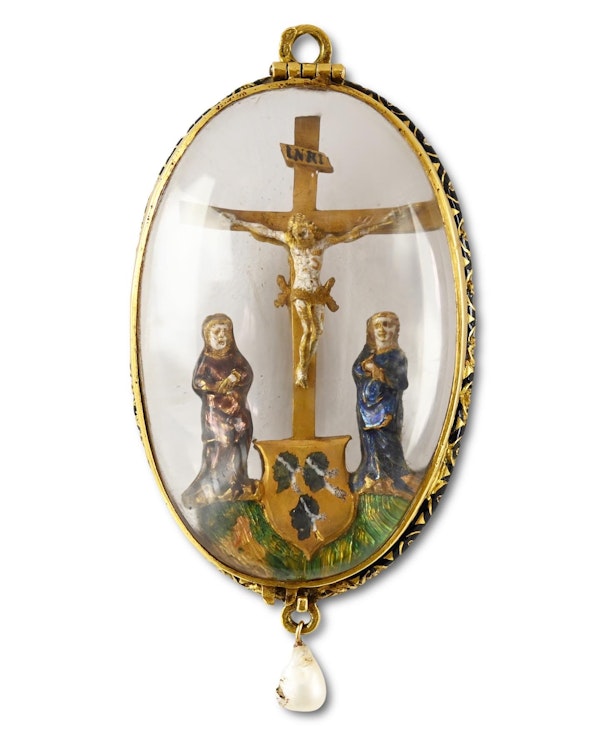 Renaissance rock crystal, gold and enamel pendant set with the crucifixion. - image 1