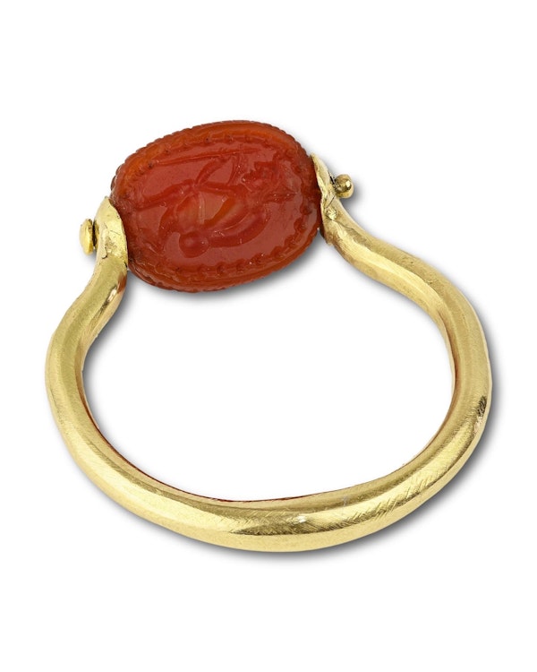 Gold ring with an ancient carnelian scarab. Etruscan, 4th - 5th Century BC. - image 9