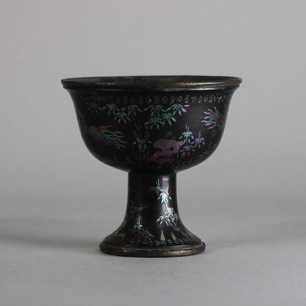 Chinese Lac Burgaute wine cup, Kangxi (1662-1722) - image 1