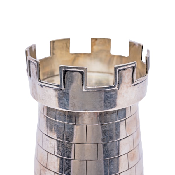 A Large fine chess trophy in the form of a rook - image 6