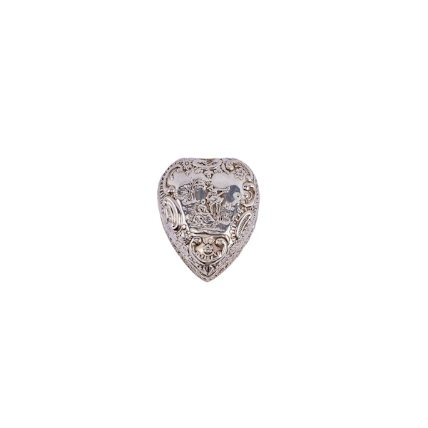 A late Victorian silver heart-shaped pill box by Walker & Hall - image 2