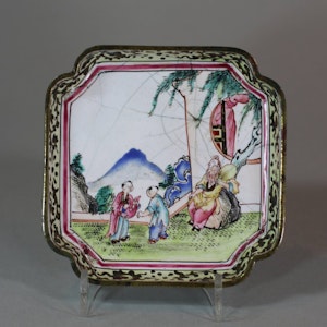 Chinese Canton enamel tray, Qianlong (1736-95)