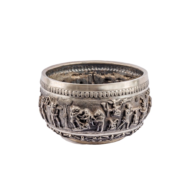 A large 19th-century Indian silver bowl ornamented using repousse, chasing and engraving depicting scenes of Naraka (Hell) - image 2