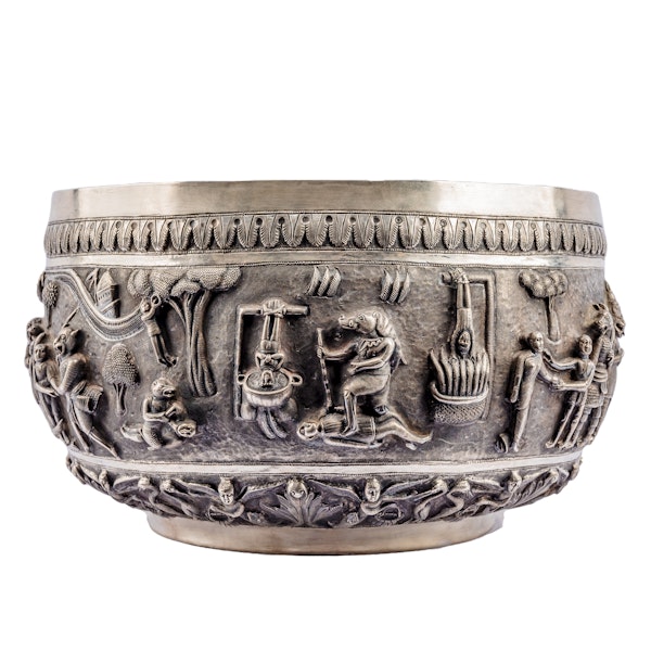 A large 19th-century Indian silver bowl ornamented using repousse, chasing and engraving depicting scenes of Naraka (Hell) - image 7