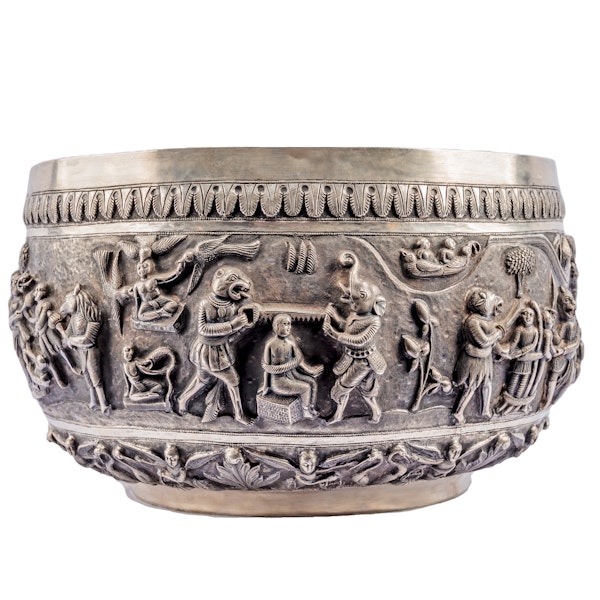 A large 19th-century Indian silver bowl ornamented using repousse, chasing and engraving depicting scenes of Naraka (Hell) - image 9
