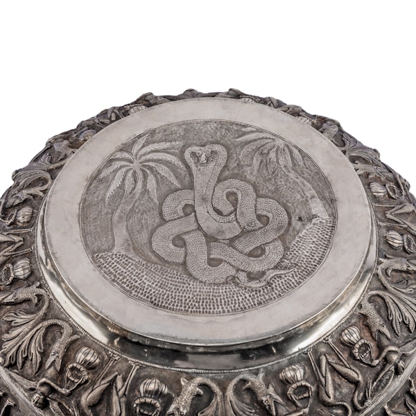 A large 19th-century Indian silver bowl ornamented using repousse, chasing and engraving depicting scenes of Naraka (Hell) - image 12