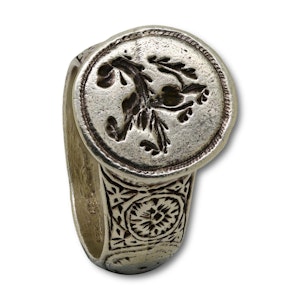 Silver signet ring engraved with a lion. Hungarian, 17th century.