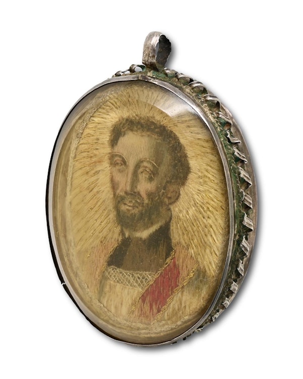 Silver pendant with a needlework picture of Saint Francis. Spanish, 18th century - image 5
