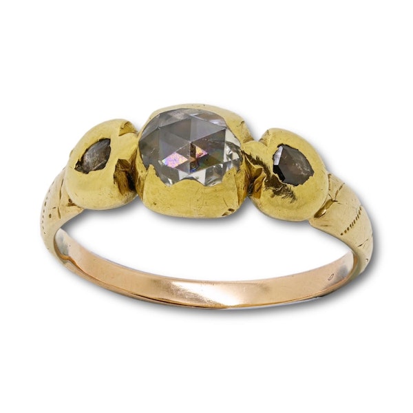Rose cut diamond set gold ring. North European, late 17th century. - image 3