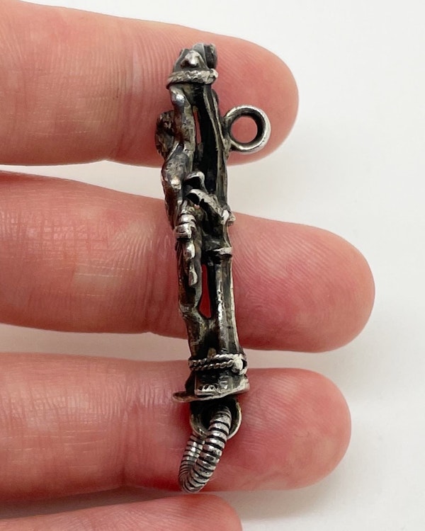 Silver gilt pendant with a figure of Saint Sebastian. German, 15th century. - image 6