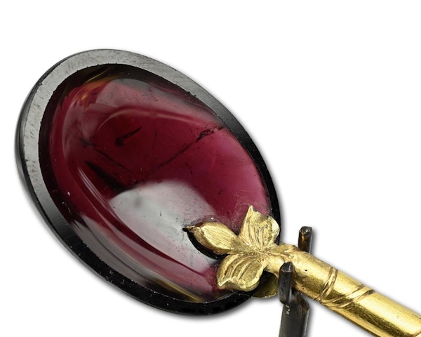 Rare gold handled garnet spoon. French, mid 16th century. - image 8